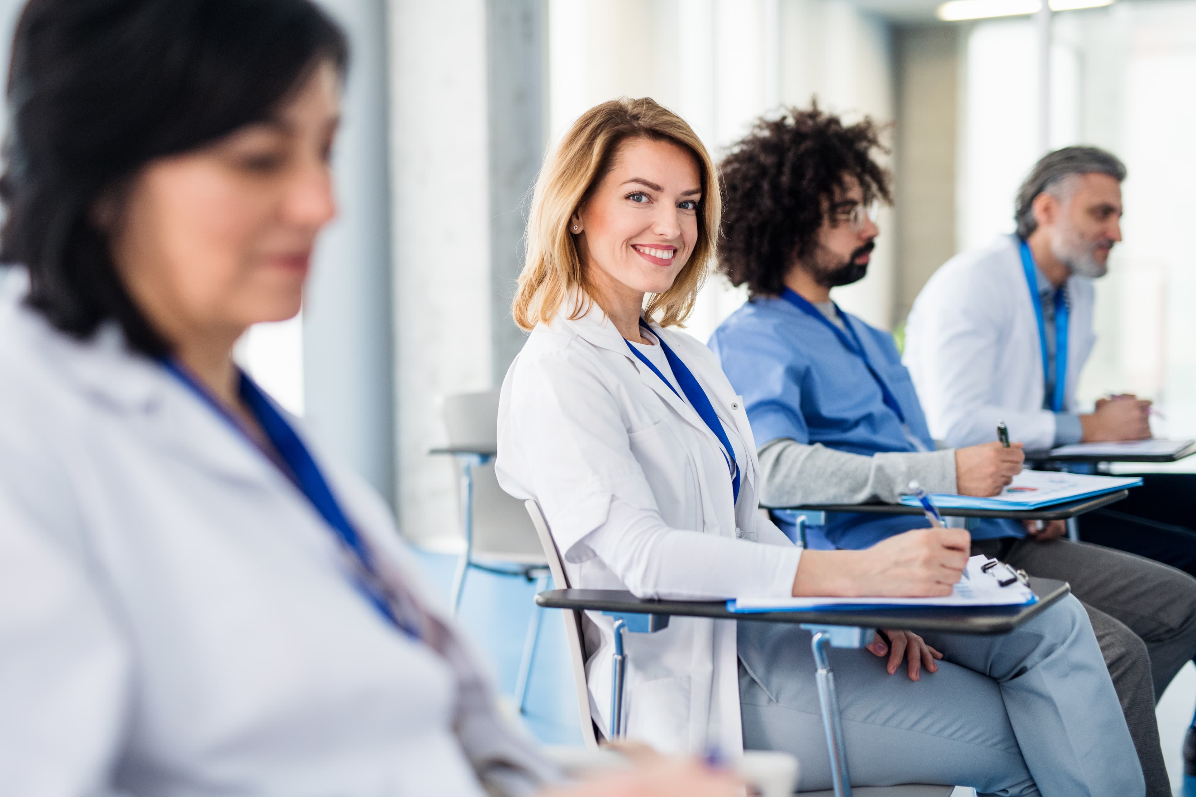 Médicos em treinamento